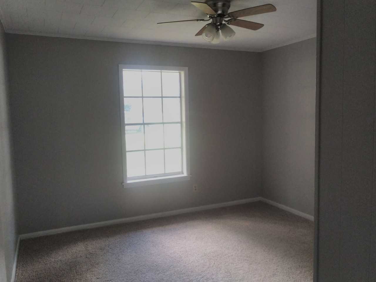 110 Nolen St - Photo 7 of 9