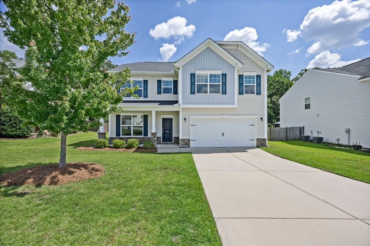 425 Magnolia Tree Rd - Photo 2 of 43