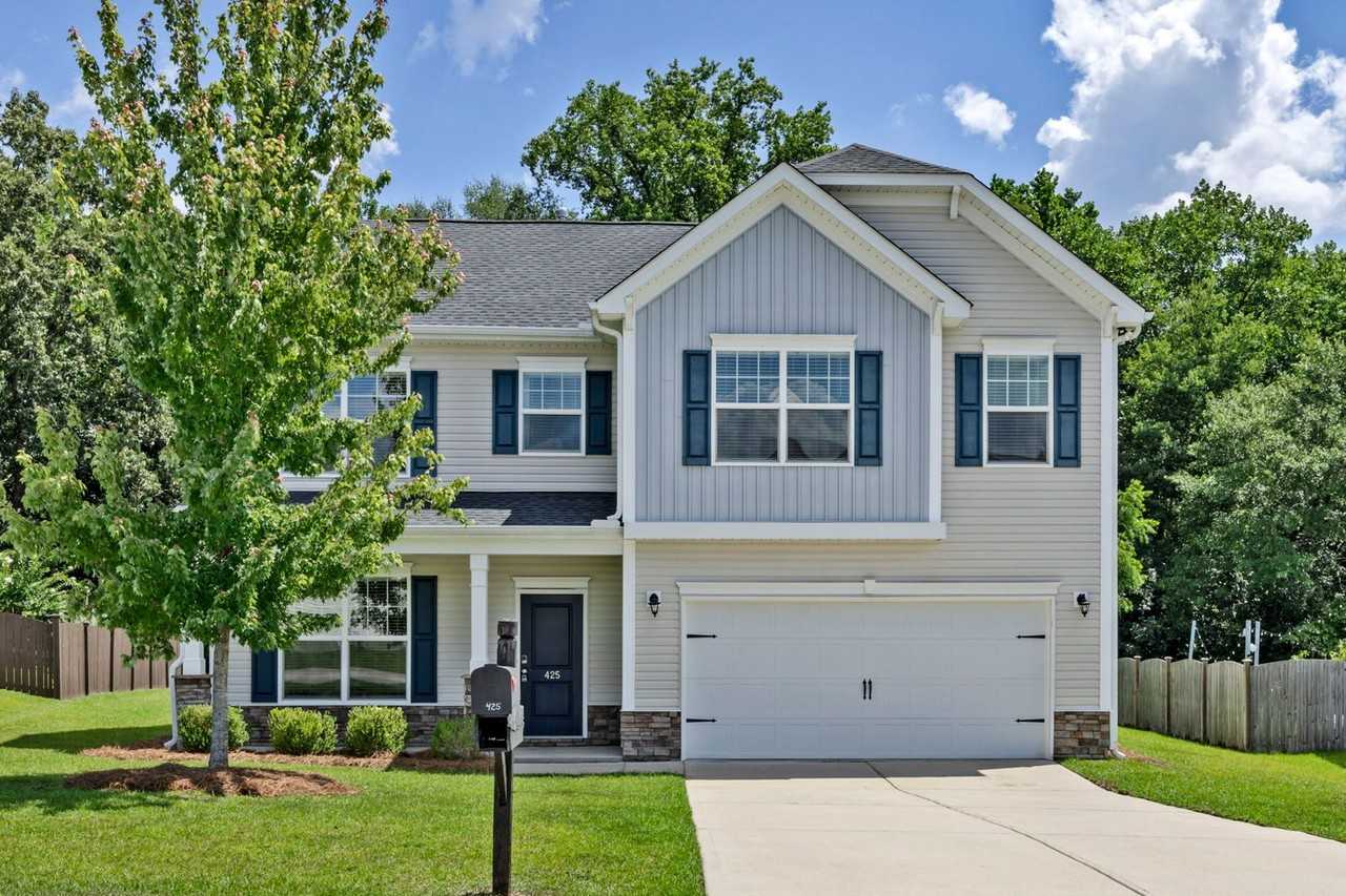 425 Magnolia Tree Rd - Photo 3 of 43