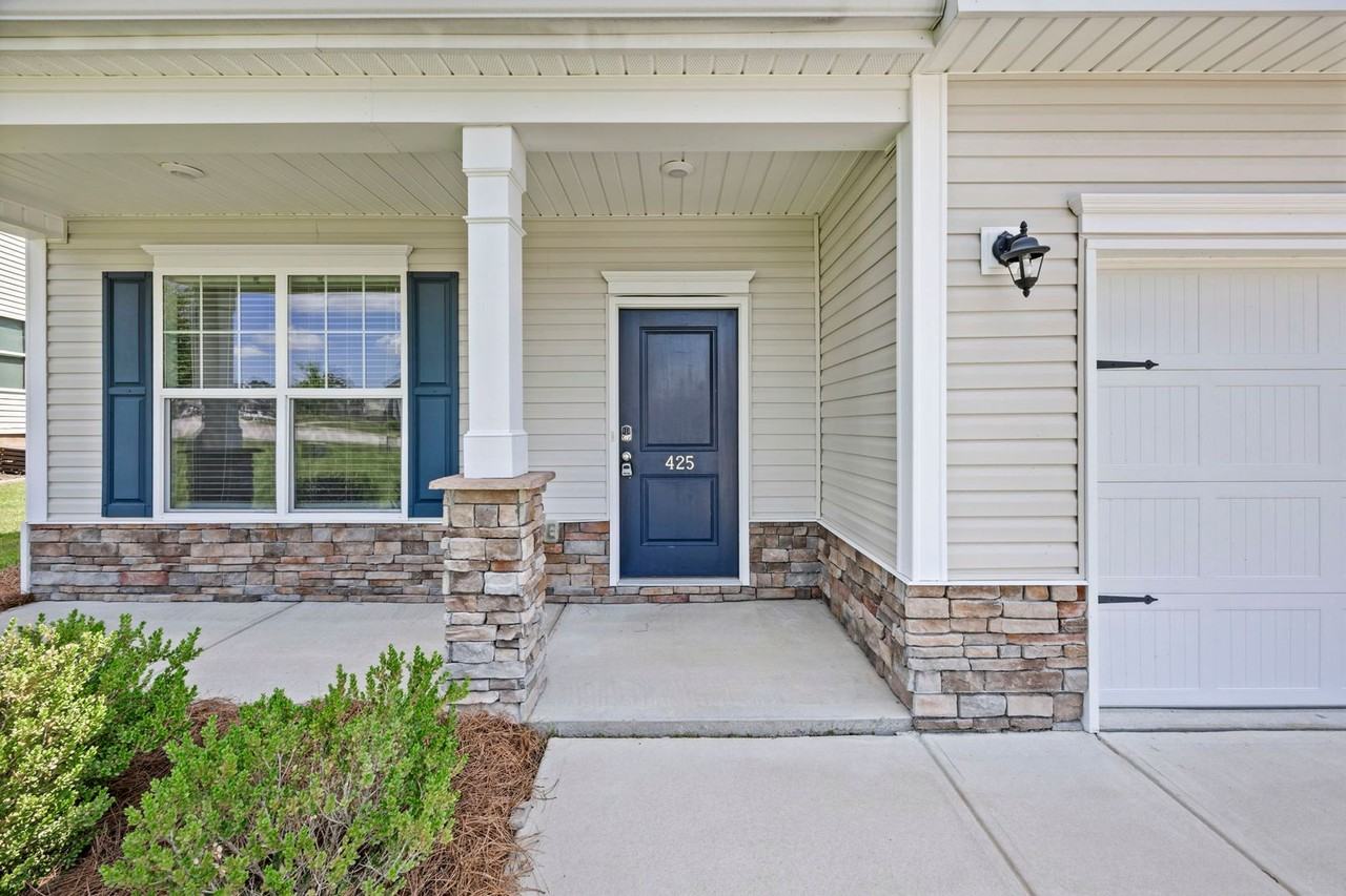 425 Magnolia Tree Rd - Photo 4 of 43