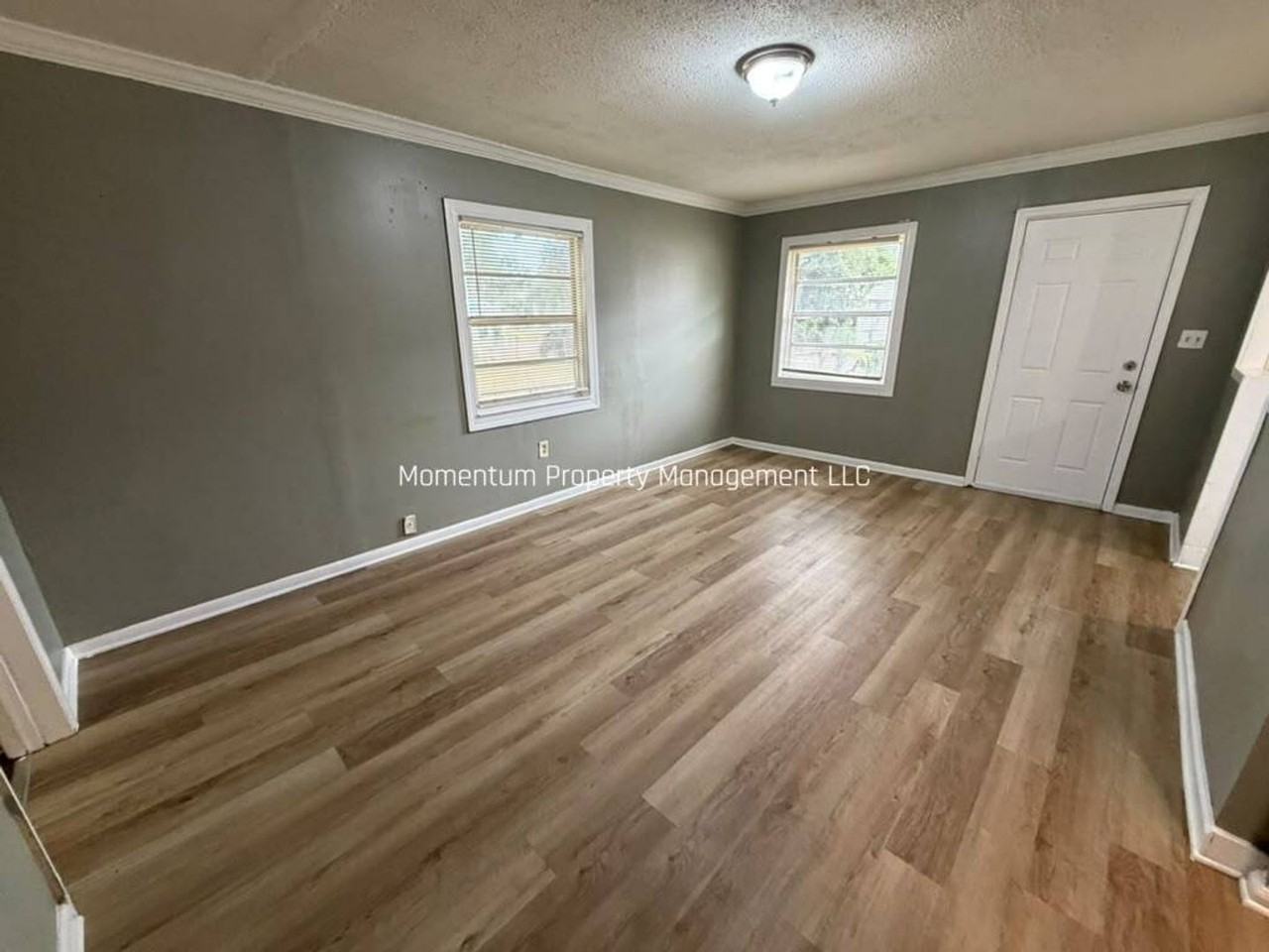 2011 E Fairbanks St - Photo 4 of 13