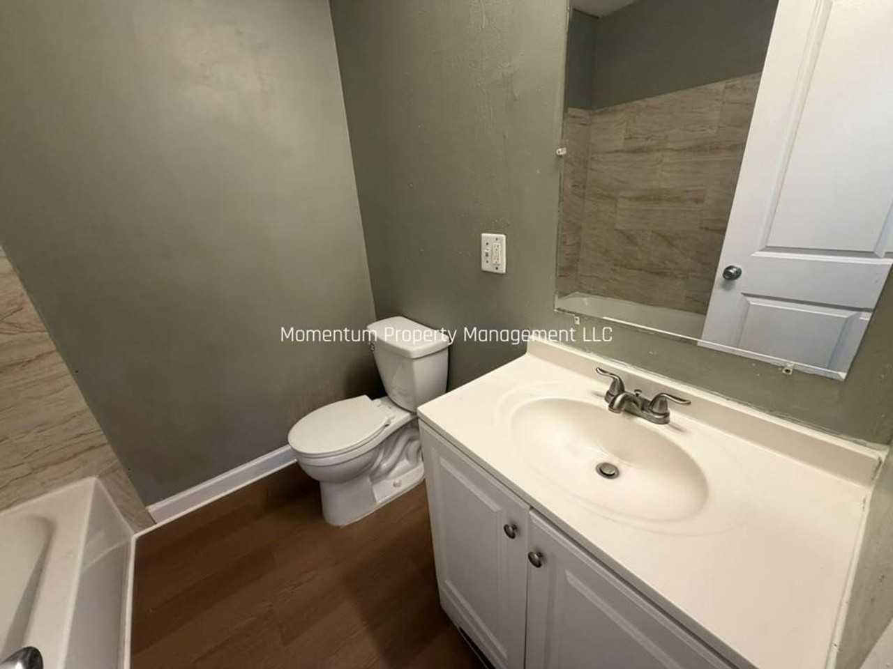 2011 E Fairbanks St - Photo 6 of 13
