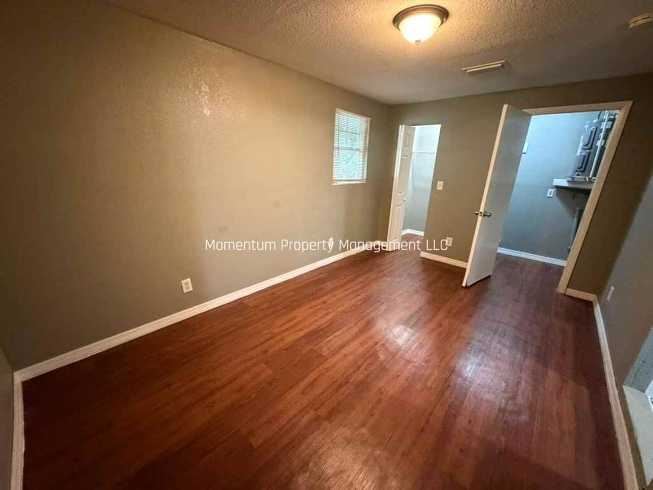 2011 E Fairbanks St - Photo 7 of 13