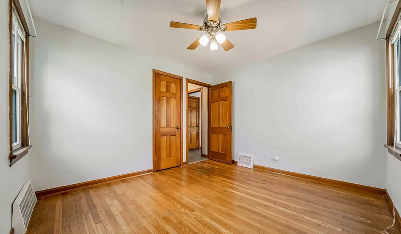 9107 S Highland Ave - Photo 7 of 27