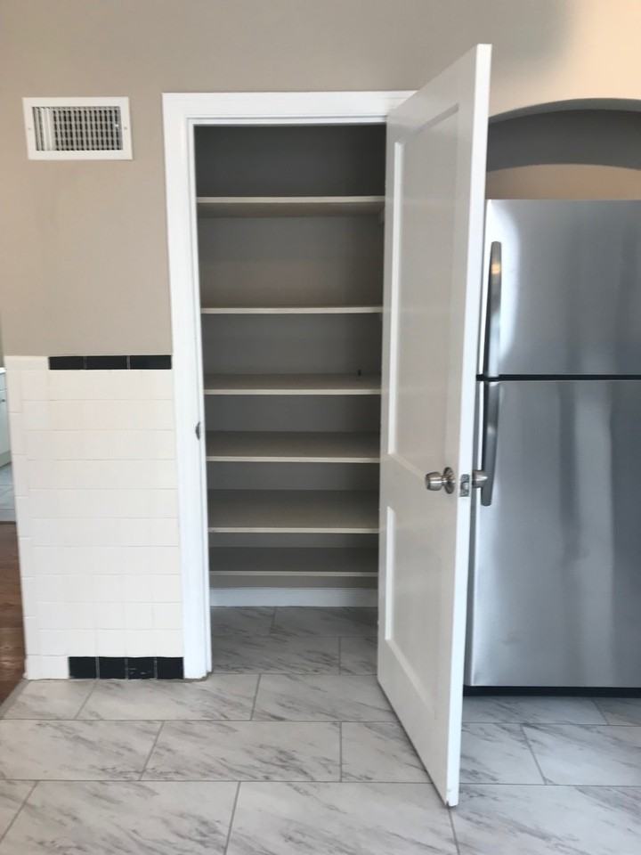 7320 Lansdowne Ave - Photo 4 of 18