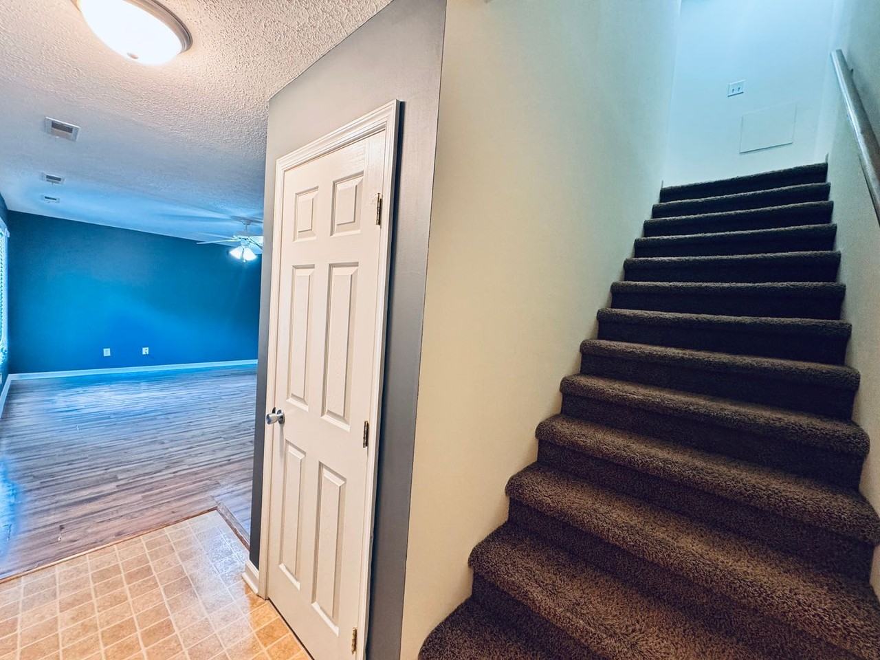 1094 Connie Dr - Photo 7 of 14