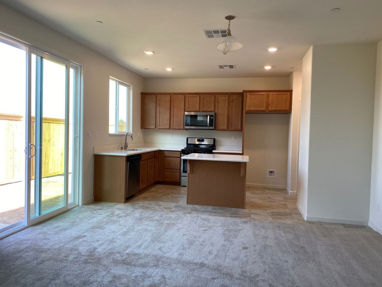 8876 Tethys Ln - Photo 3 of 11