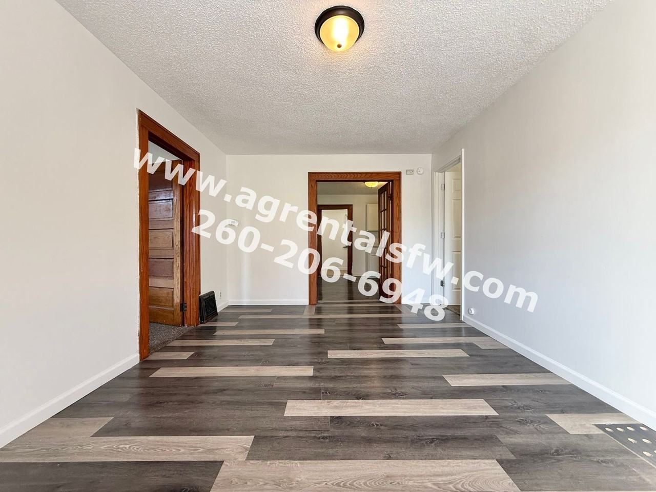 1315 Schilling Ave - Photo 2 of 13