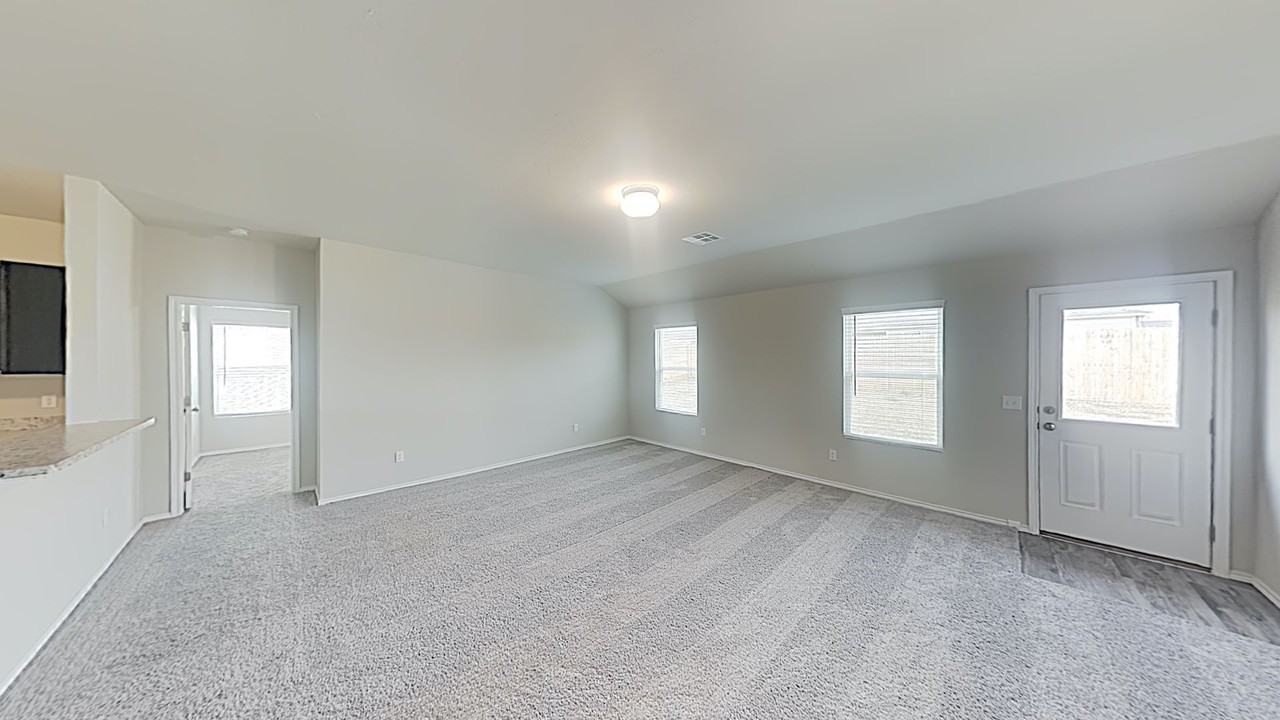 2009 W Antler Way - Photo 4 of 17