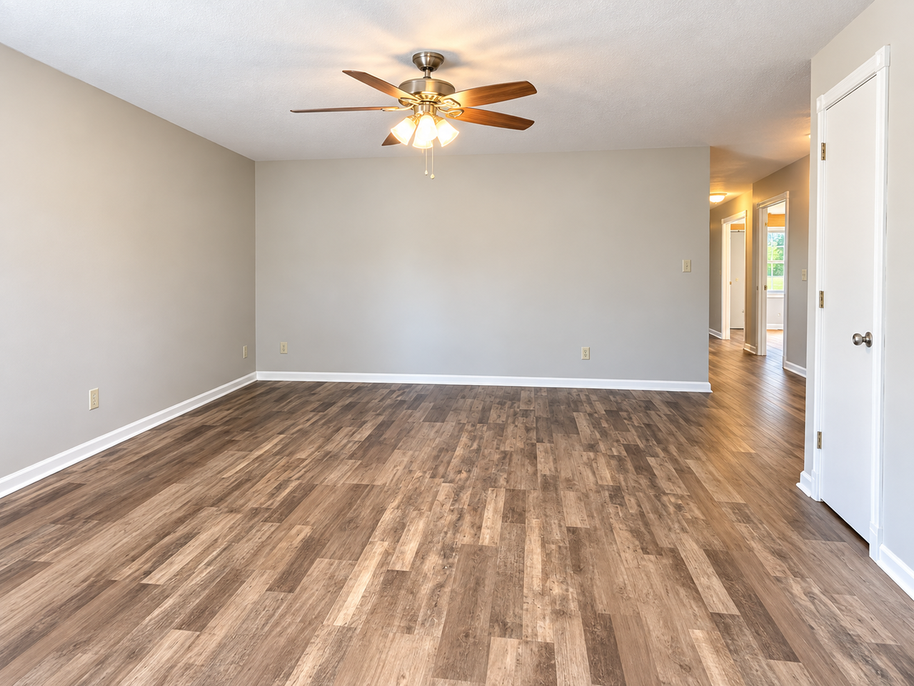 401 Clydesdale Dr - Photo 2 of 12