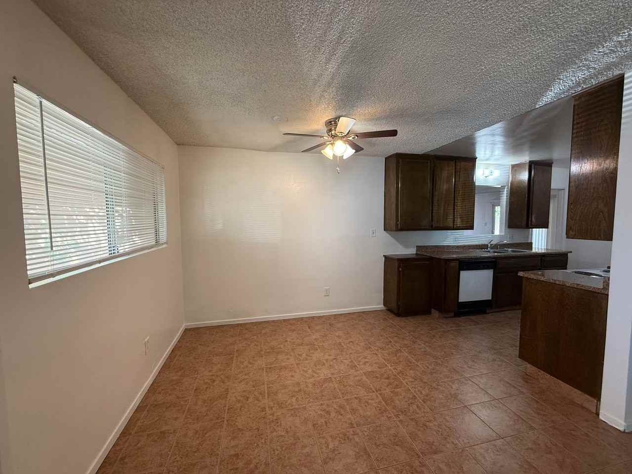 3612 Cardamon Dr - Photo 4 of 15