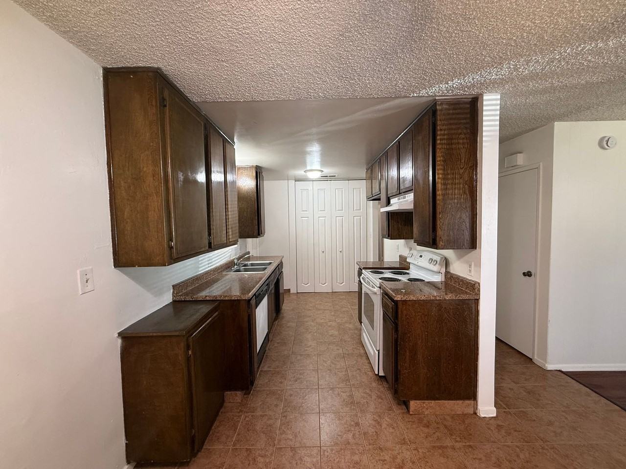 3612 Cardamon Dr - Photo 5 of 15