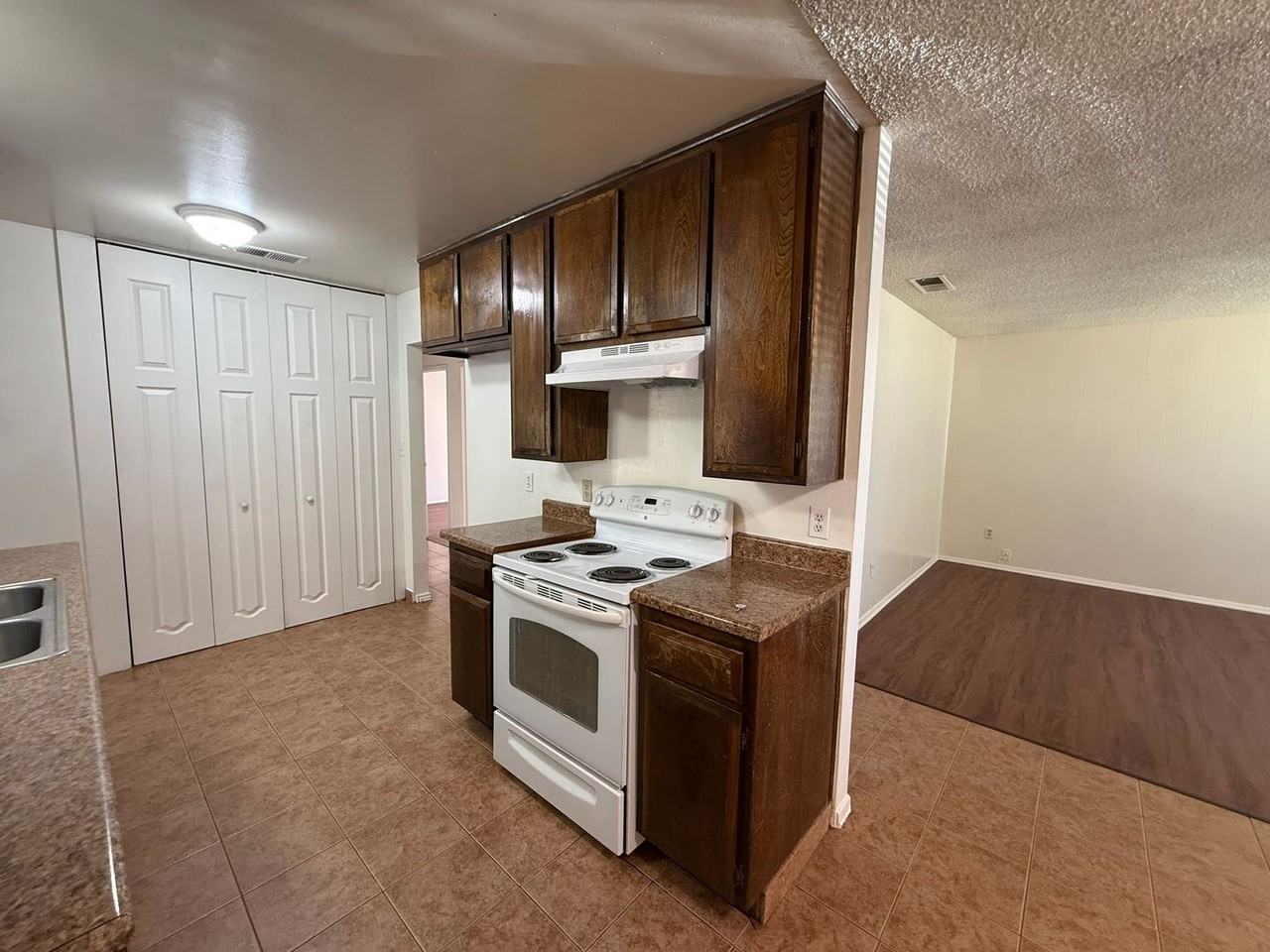 3612 Cardamon Dr - Photo 6 of 15