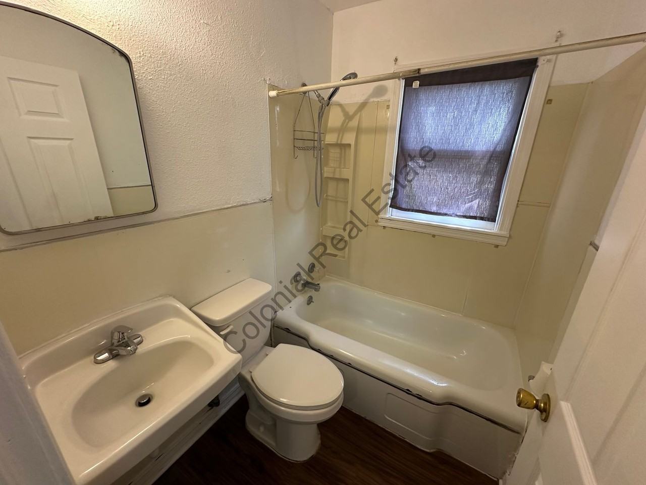 1815 Ross St - Photo 7 of 11