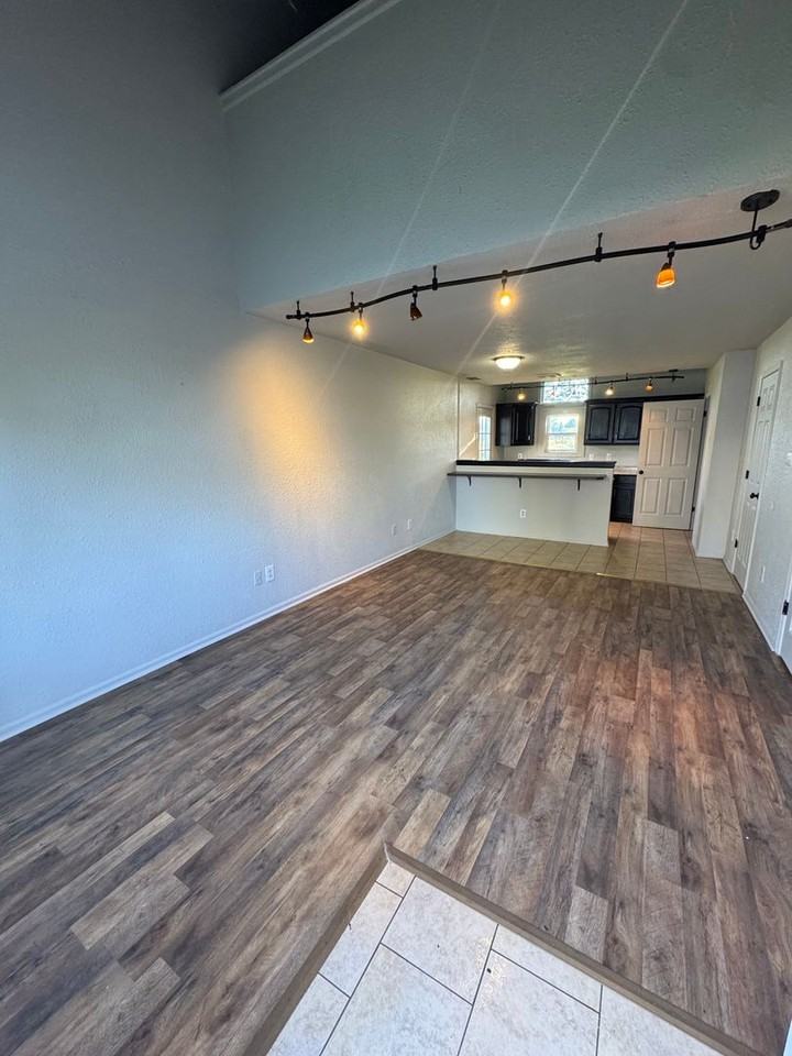 1326 Lofton Way - Photo 2 of 9