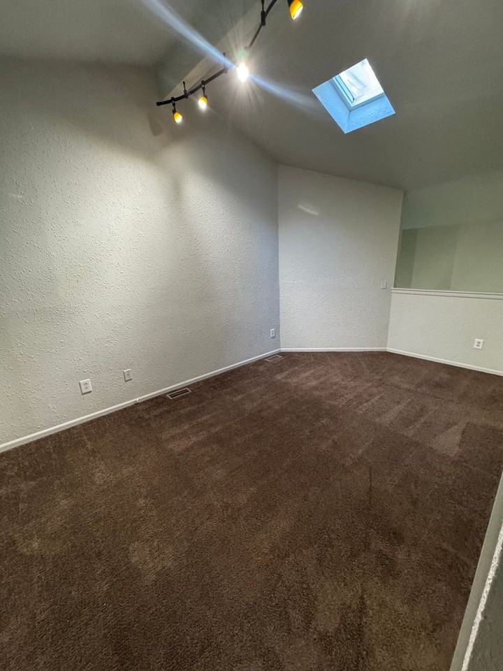 1326 Lofton Way - Photo 6 of 9