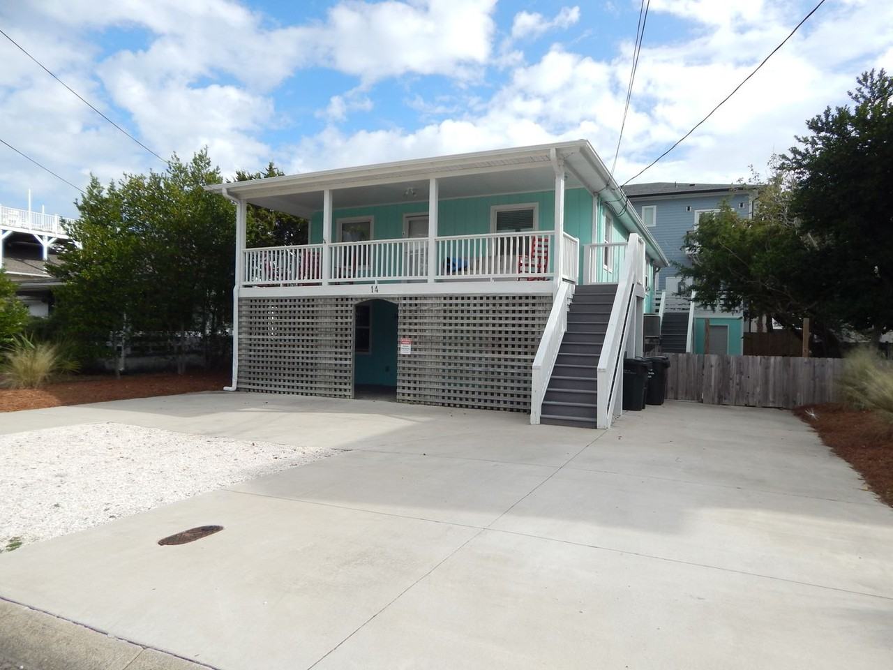 14 Lagoon Dr - Photo 2 of 29
