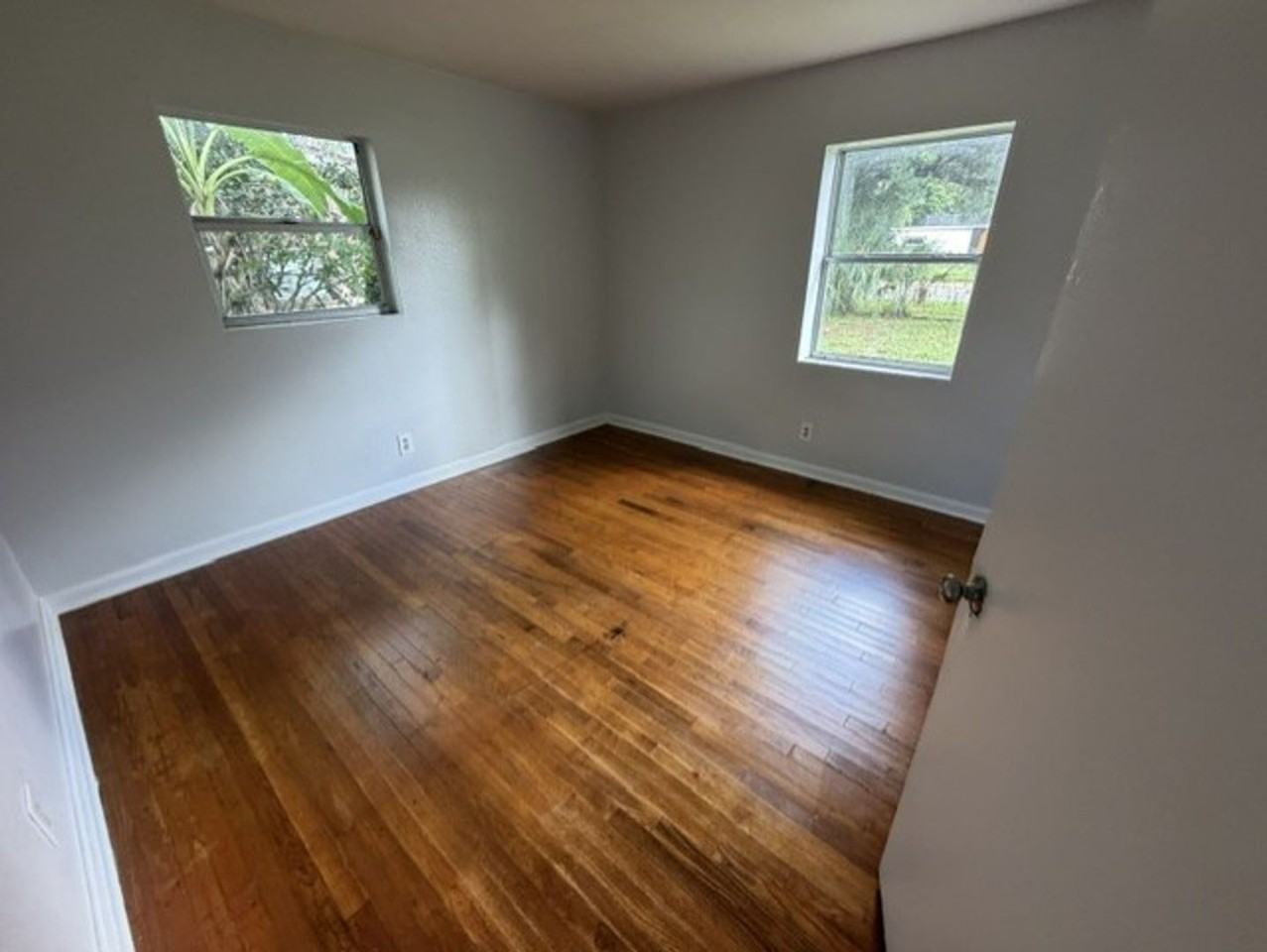 2318 Townsend Blvd - Photo 4 of 18