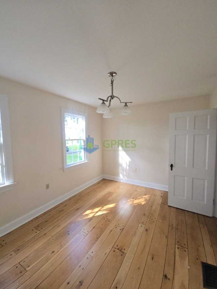 3241 Mccully Rd - Photo 6 of 13