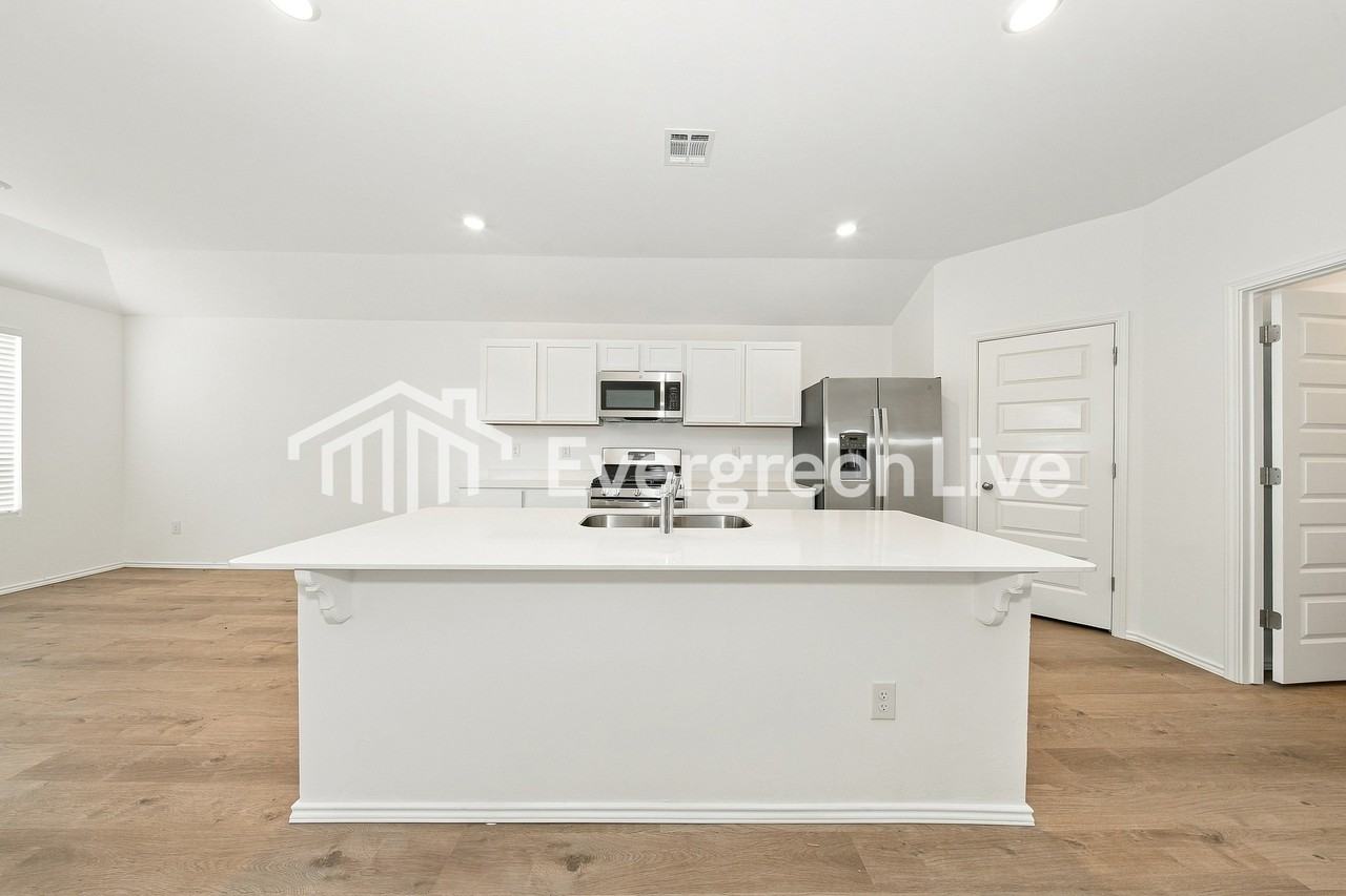 40969 Shawnee Meadows Dr - Photo 4 of 16