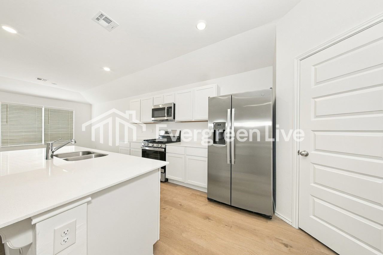 40969 Shawnee Meadows Dr - Photo 5 of 16