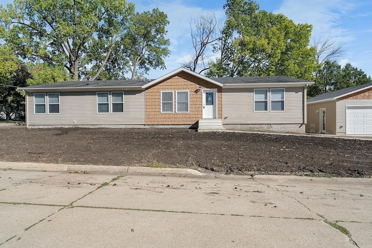 510 Wright Ave - Photo 3 of 23