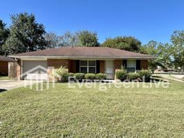featured image of 100 Pembroke Ct