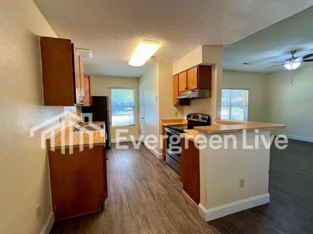 100 Pembroke Ct - Photo 6 of 17