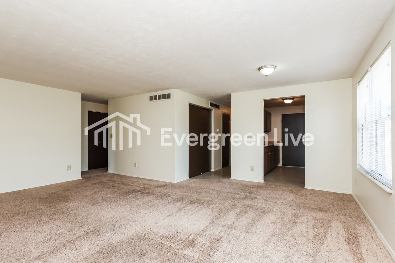 8670 Baton Rouge Dr - Photo 3 of 15