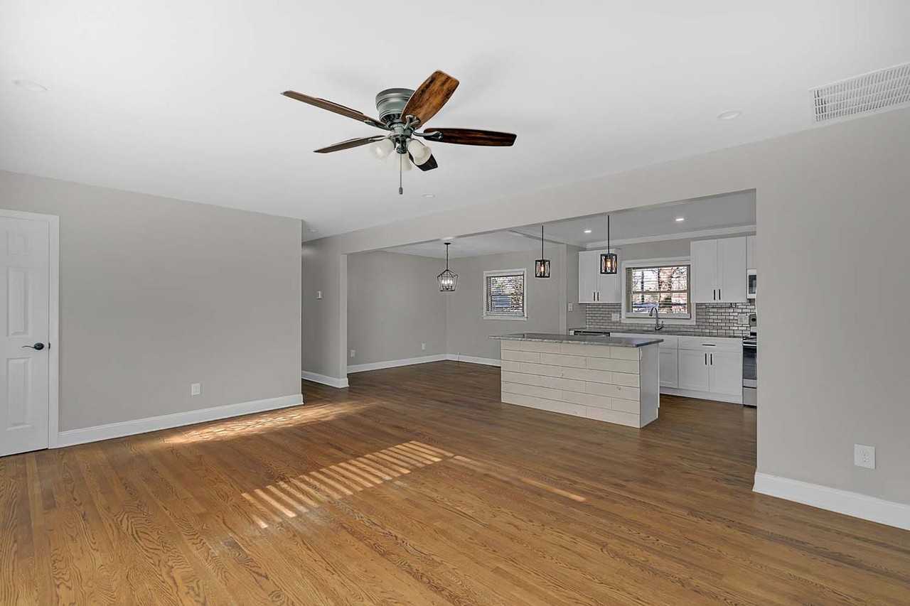 112 Parker Ave - Photo 7 of 29