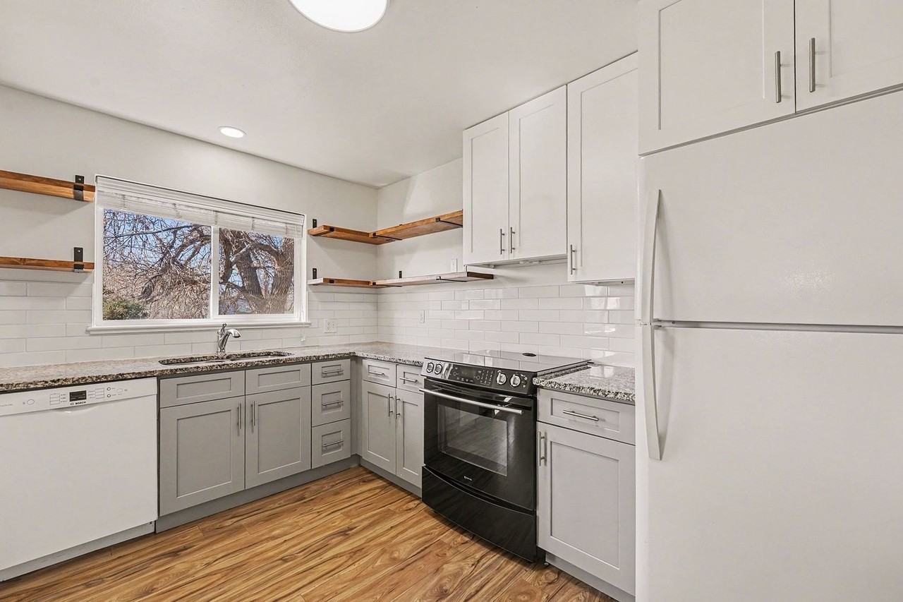 1774 Chester St - Photo 5 of 14
