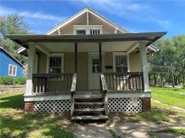 featured image of 2311 Atchison St