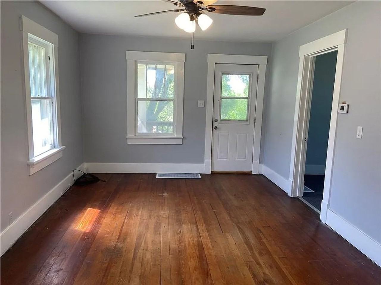 2311 Atchison St - Photo 5 of 17