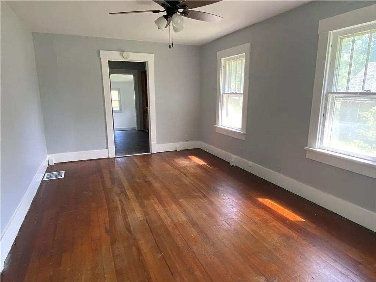 2311 Atchison St - Photo 6 of 17