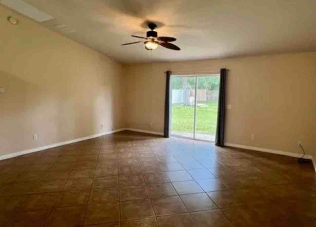 5295 Nw 55th Pl - Photo 2 of 5