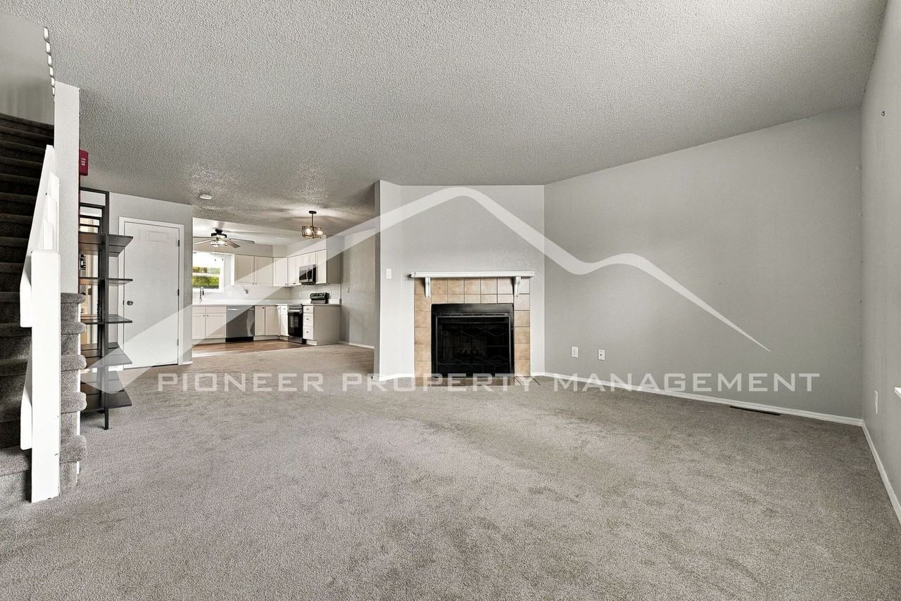 6315 Oak St #1 - Photo 2 of 23
