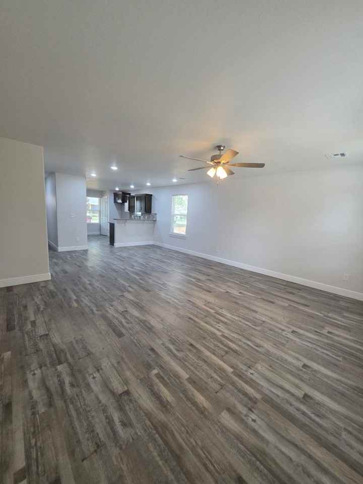 807 S Mckinley Ave - Photo 6 of 22