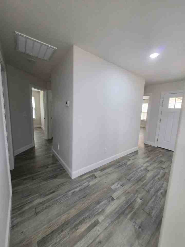 807 S Mckinley Ave - Photo 7 of 22