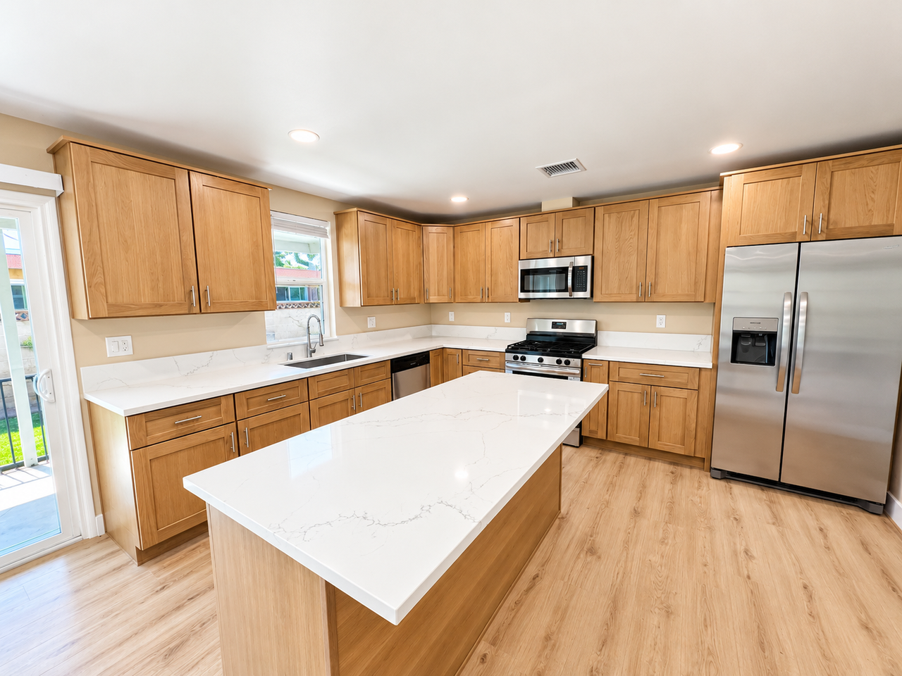 309 N Sunkist St - Photo 3 of 16