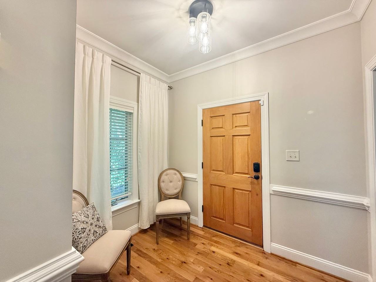 709 Neuse Ridge Dr - Photo 5 of 33