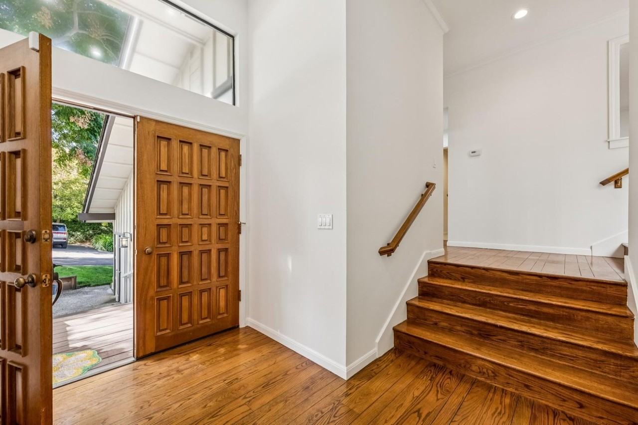 35 Biltmore Ln - Photo 4 of 33