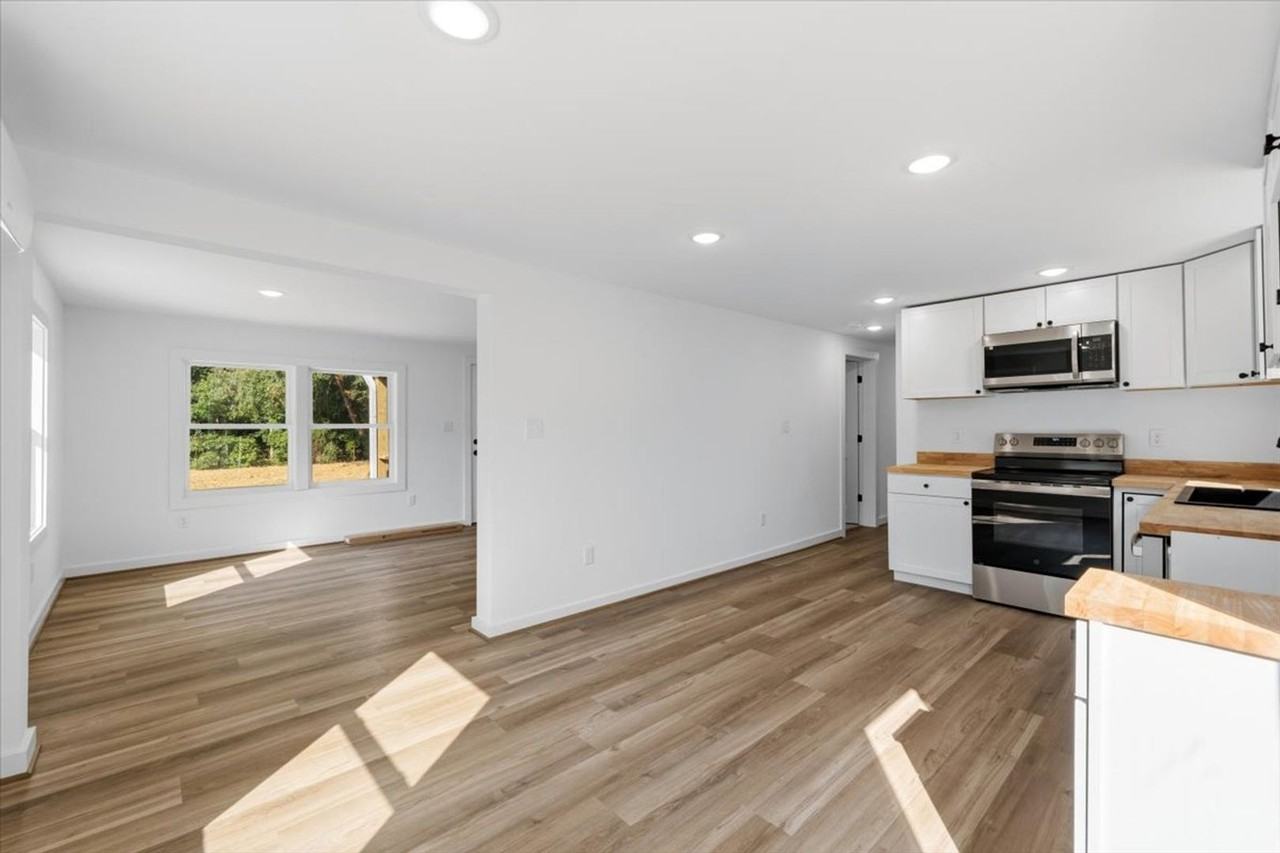 15221 Wright Rd - Photo 5 of 23