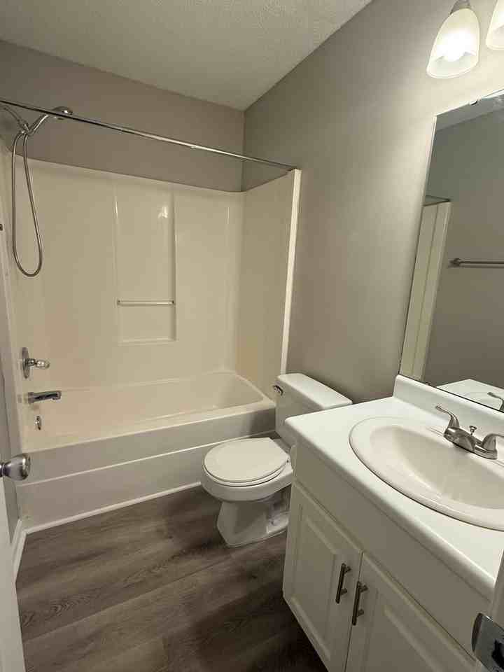 6004 Susan Cir - Photo 6 of 10