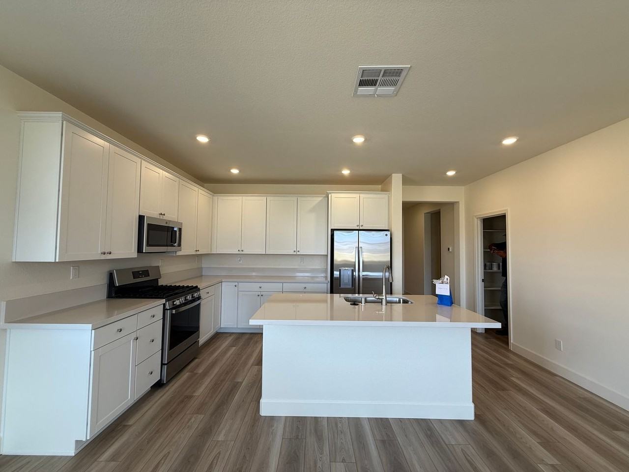 7393 Owl Creek Ct - Photo 5 of 18