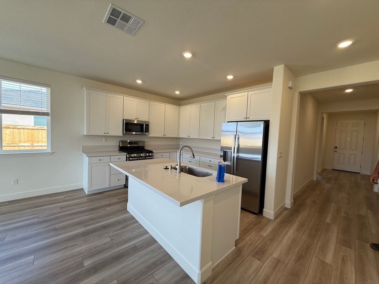 7393 Owl Creek Ct - Photo 6 of 18
