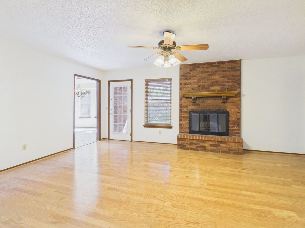 5707 Autumn Pl - Photo 4 of 28