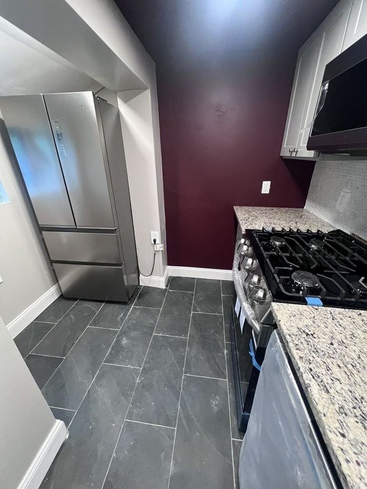 105 Carson St - Photo 2 of 19