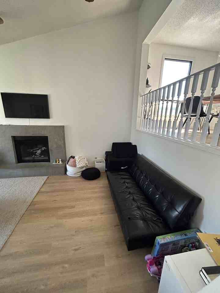 31 Bedwood Rise Ne - Photo 2 of 21