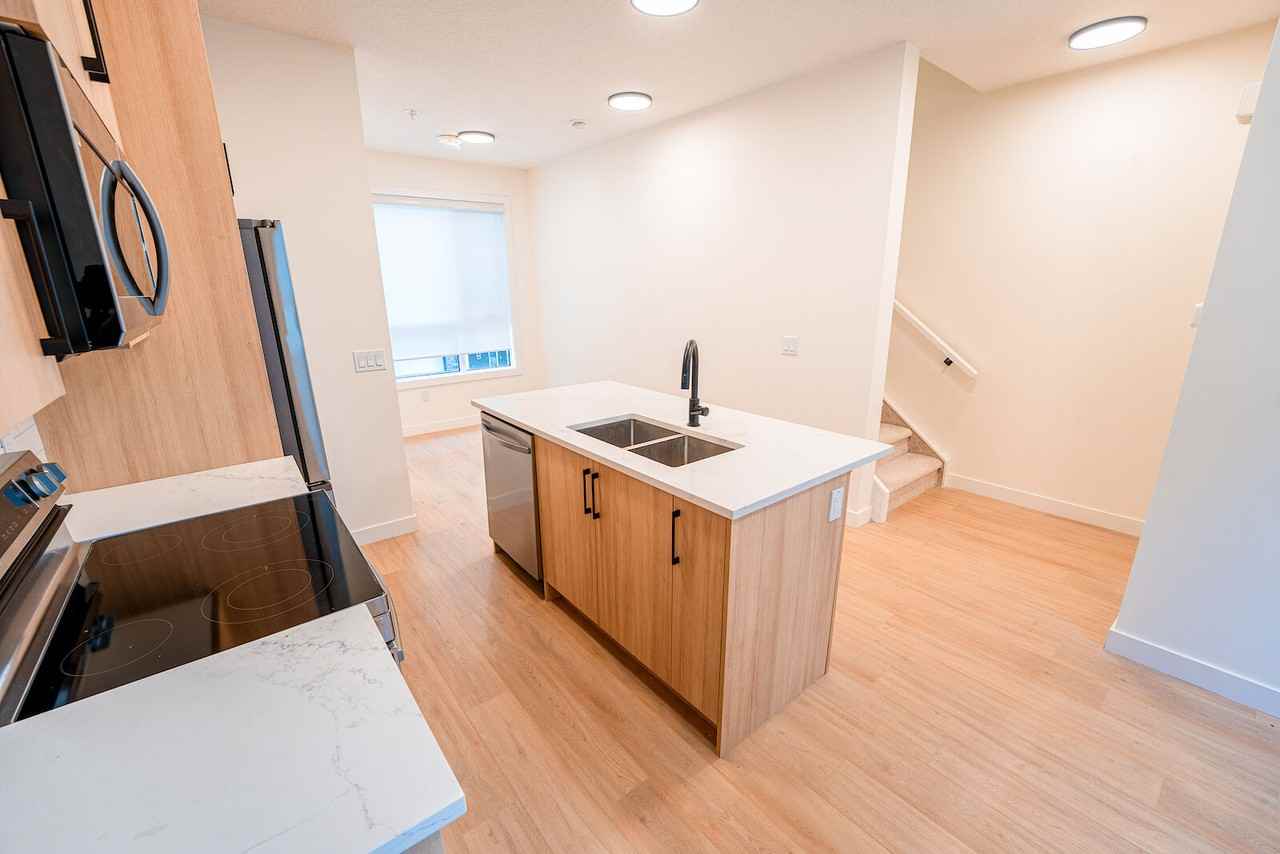 1735 32 St Sw - Photo 7 of 19