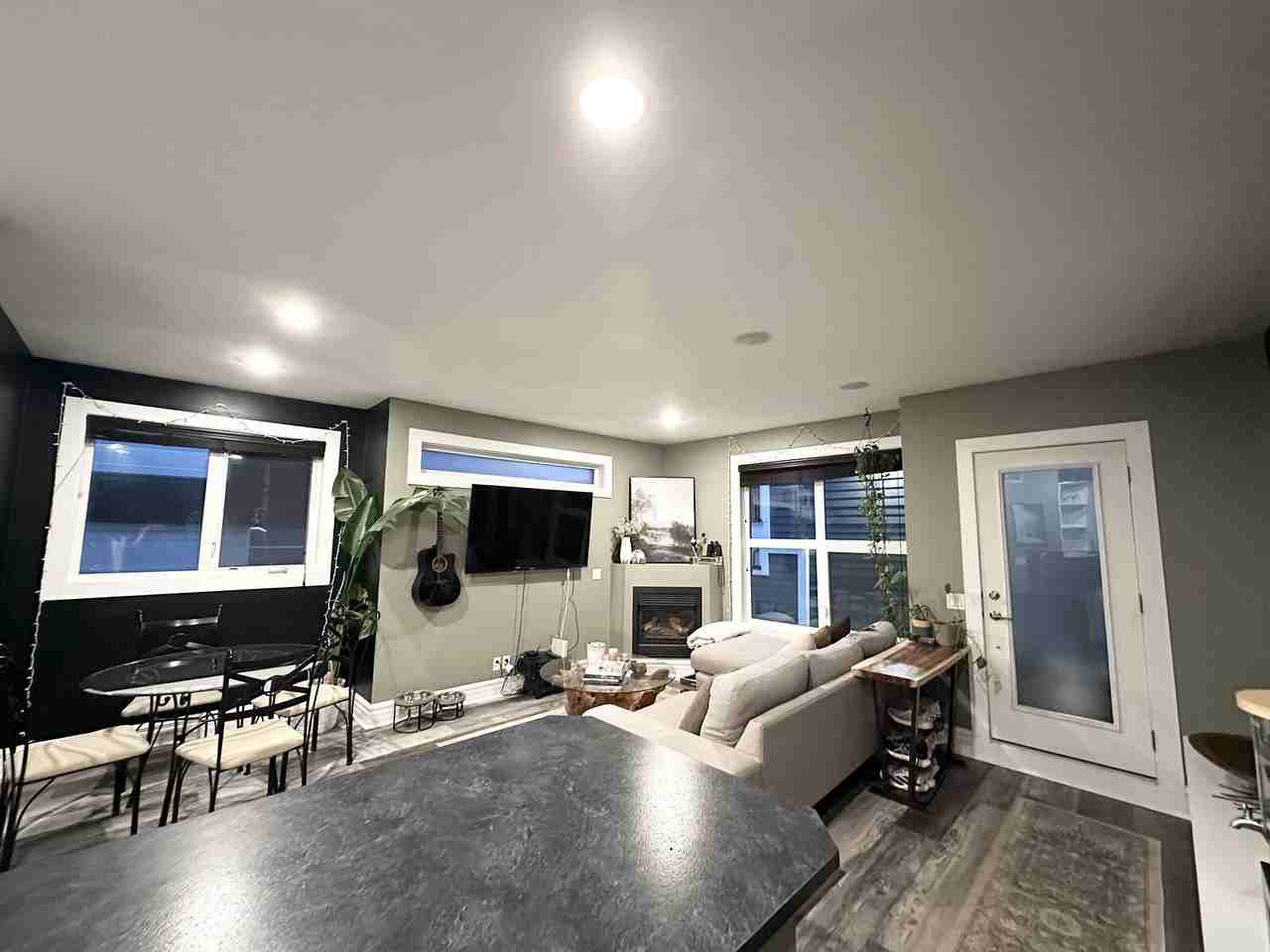 1509 - 1509 5 St Sw - Photo 3 of 13